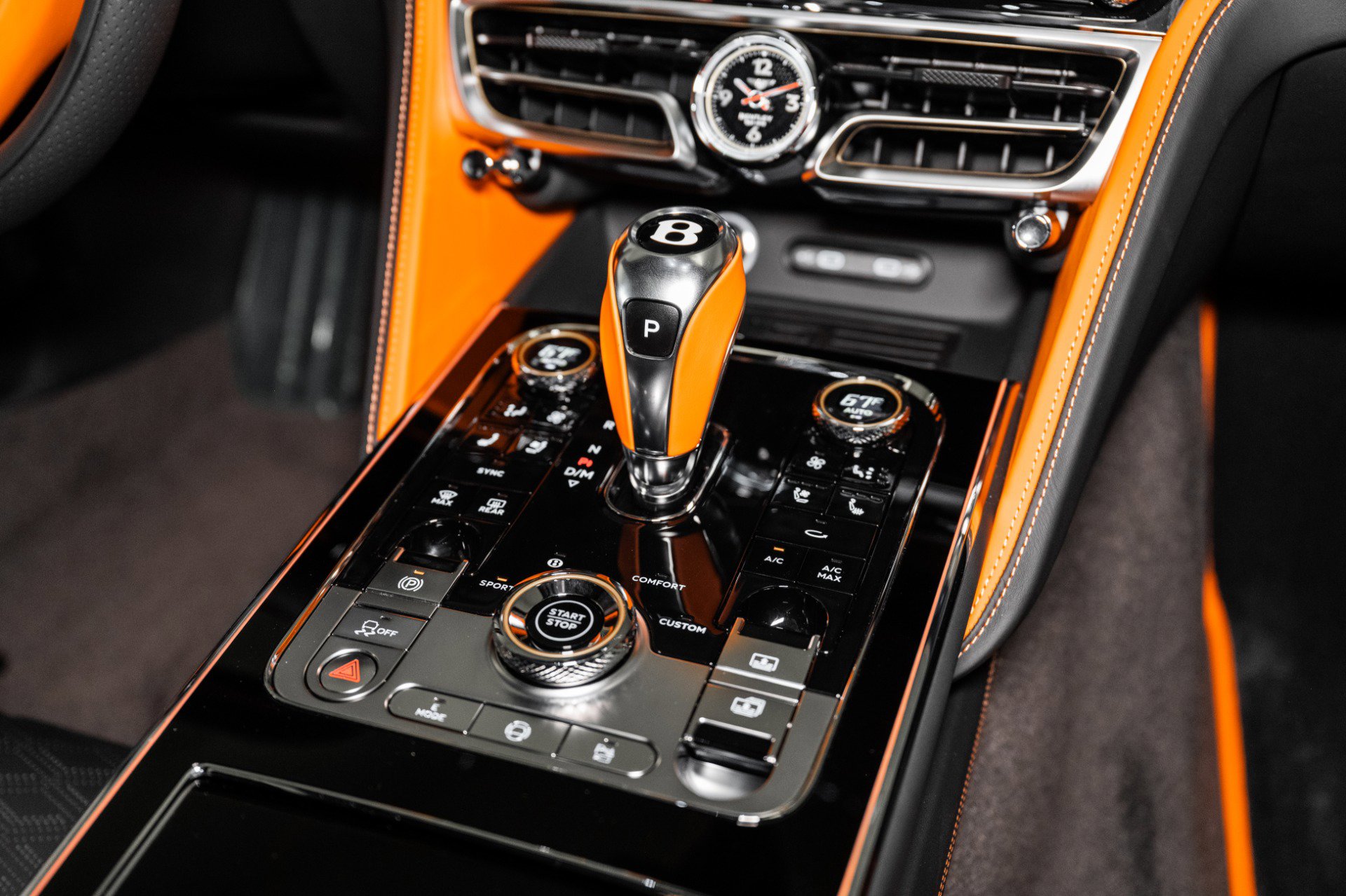 New 2025 Bentley Flying Spur Plug-In Hybrid image 48