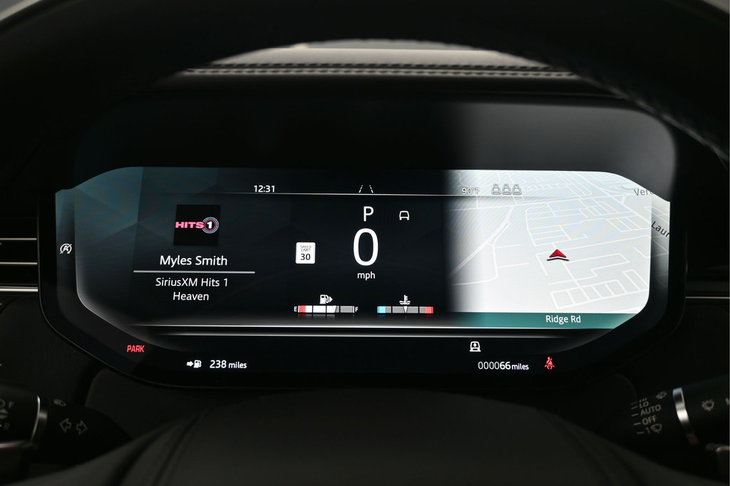 New 2026 Land Rover Range Rover SV AWD/4WD image 19