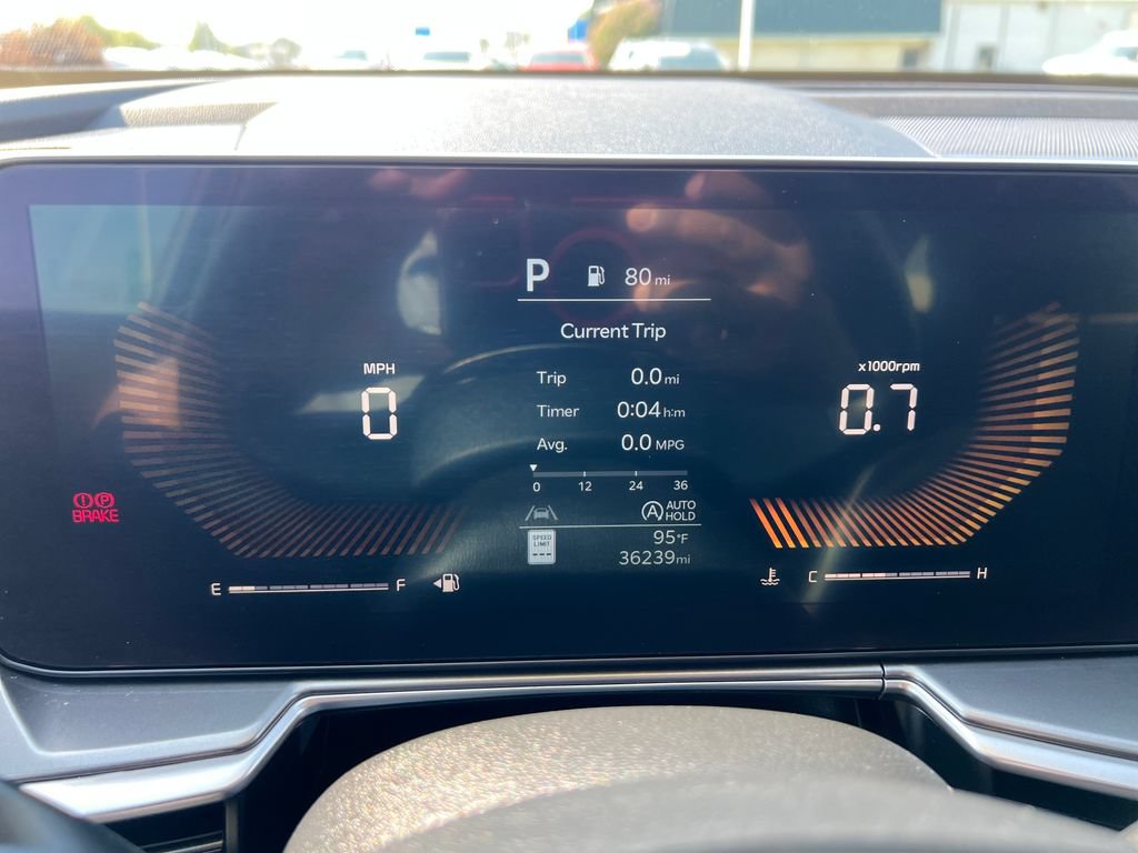 Used 2024 Kia Sorento LX FWD image 18
