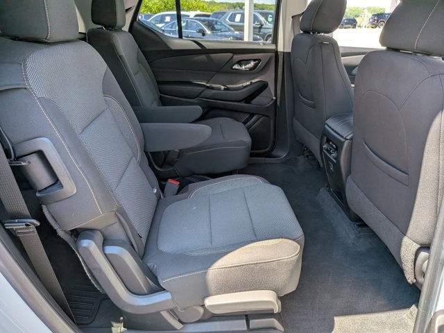 Used 2020 Chevrolet Traverse LT FWD image 23