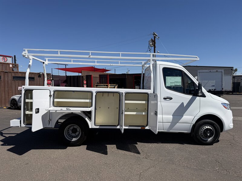 Used 2023 Mercedes-Benz Sprinter 3500 image 10