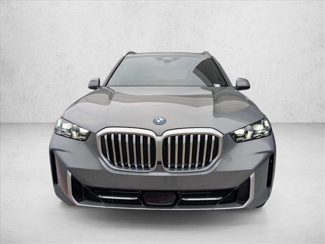 Used 2026 BMW X5 xDrive50e w/ Premium Package image 5