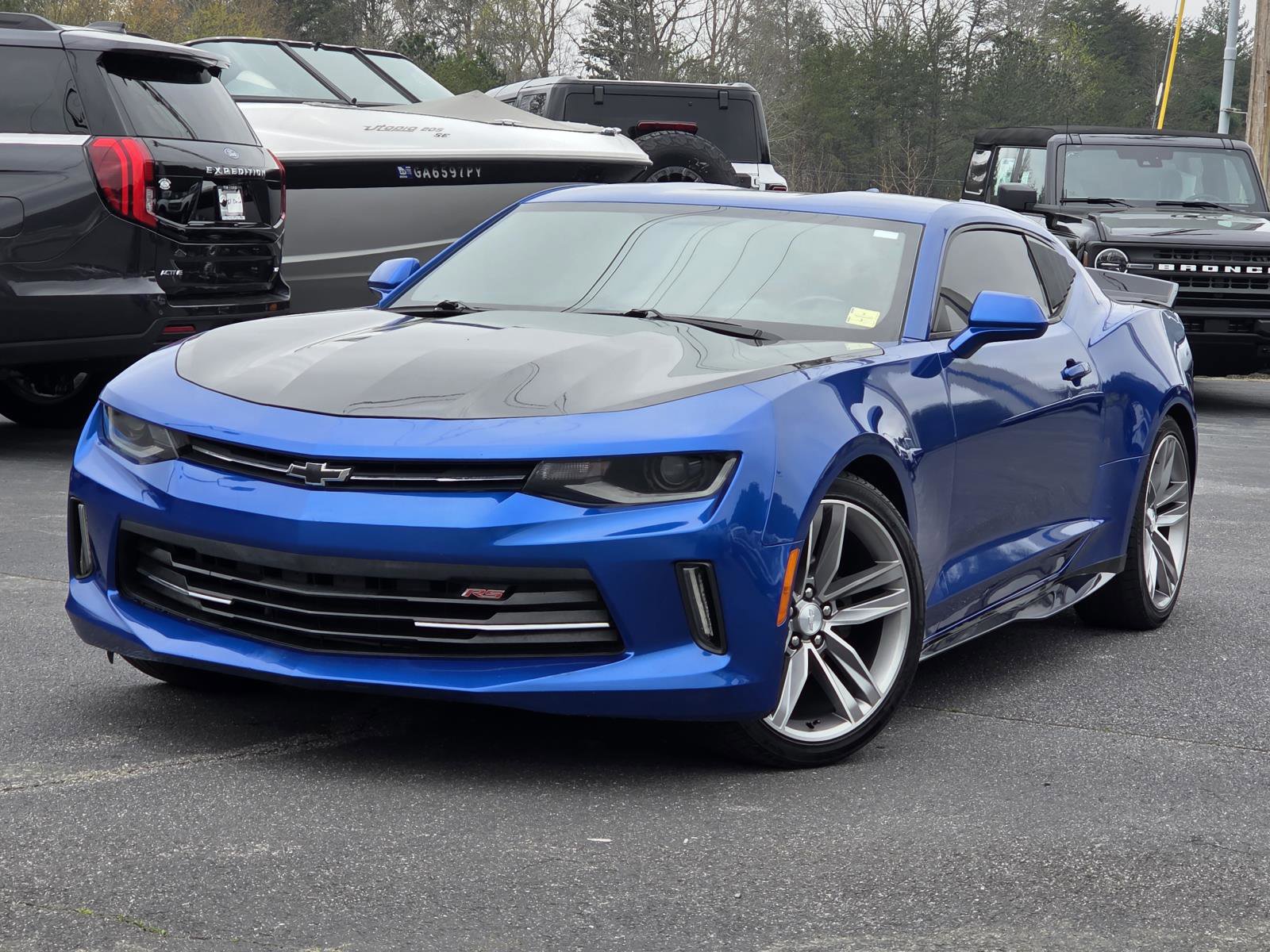 Used 2018 Chevrolet Camaro LT w/ RS Package RWD image 2
