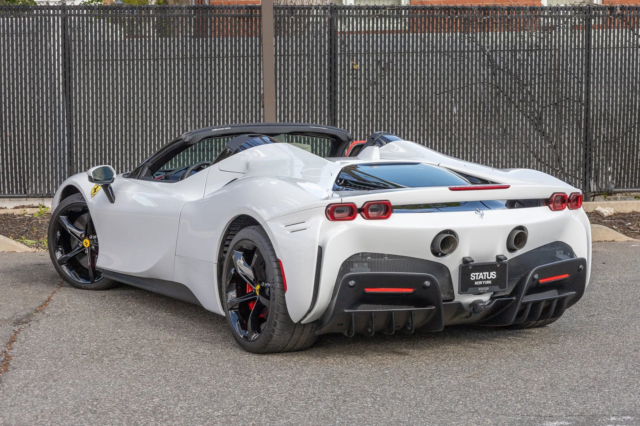 Used 2025 Ferrari SF90 Spider image 44