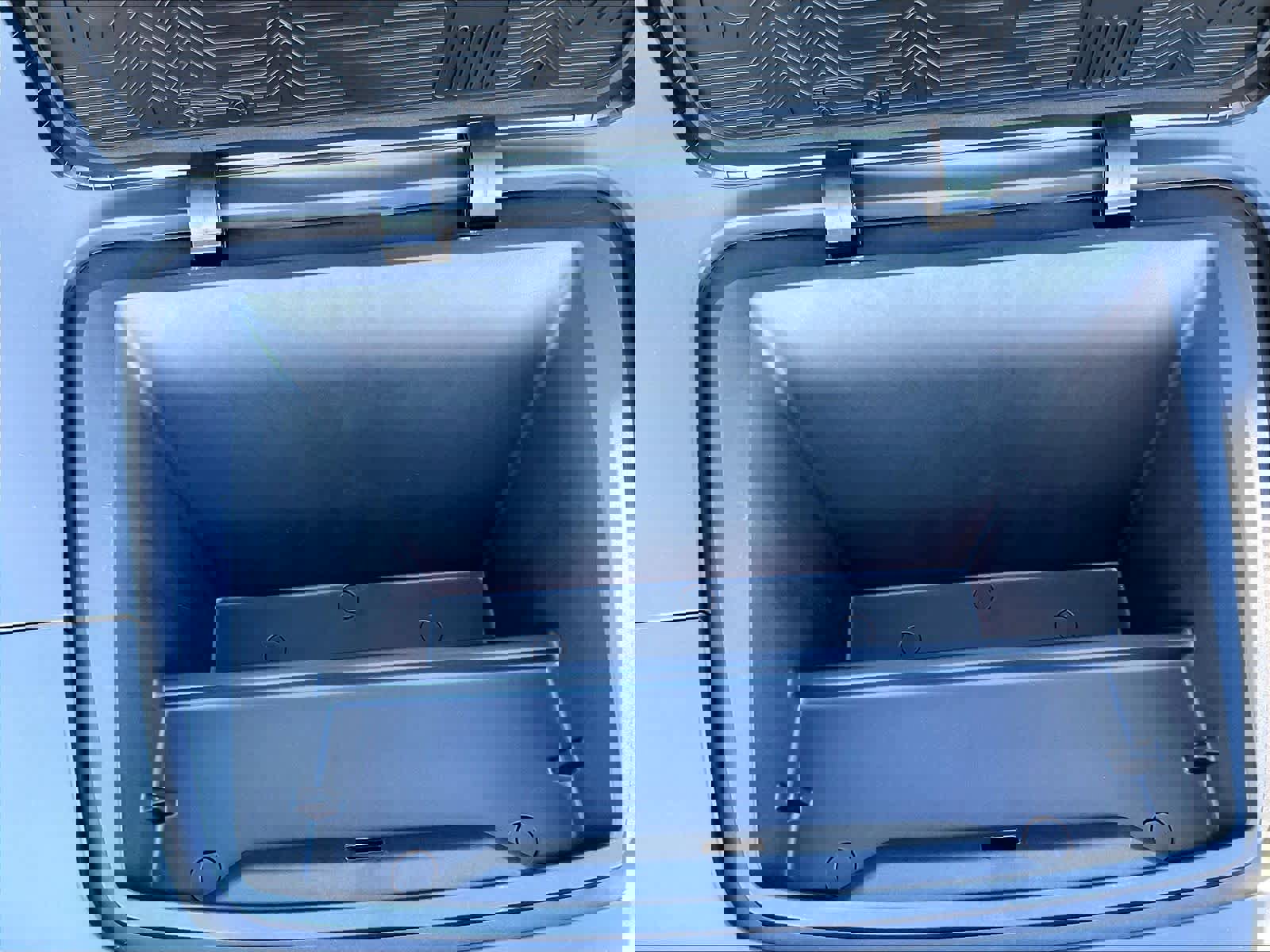 New 2025 Volvo EX30 Ultra w/ Protection Package Premier image 32