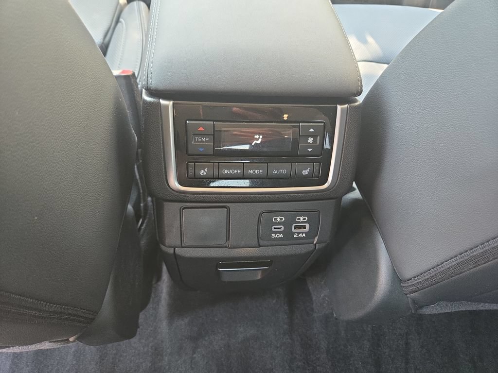 Used 2025 Subaru Ascent Limited w/ Popular Package #2 AWD/4WD image 18