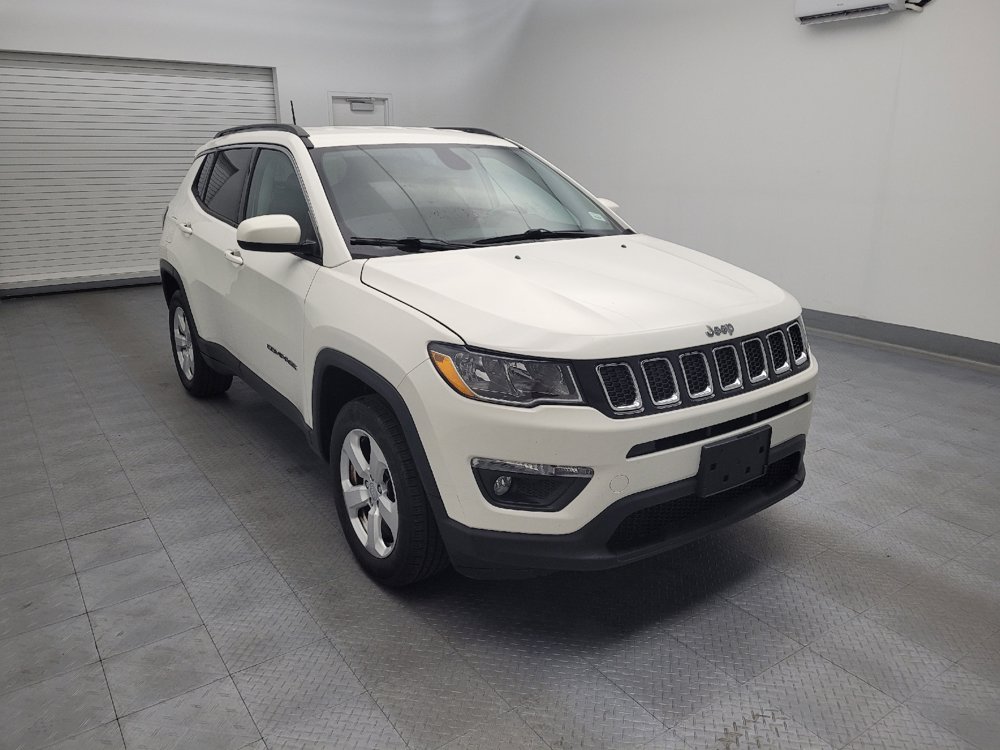 Used 2018 Jeep Compass Latitude w/ Safe & Security Group AWD/4WD image 13