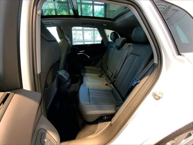 Certified 2025 Audi Q5 Premium Plus w/ Premium Plus AWD/4WD image 23
