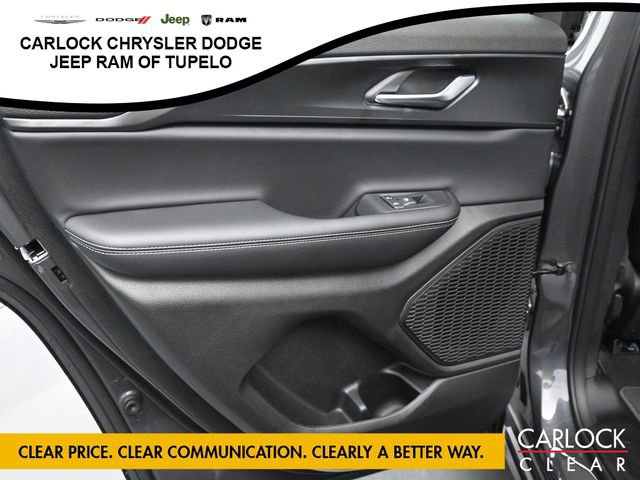 New 2025 Jeep Grand Cherokee Altitude image 27