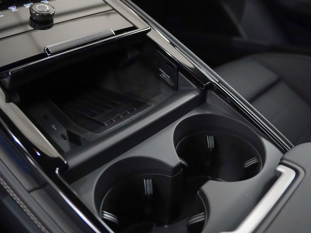 New 2026 Porsche Panamera Turbo image 34