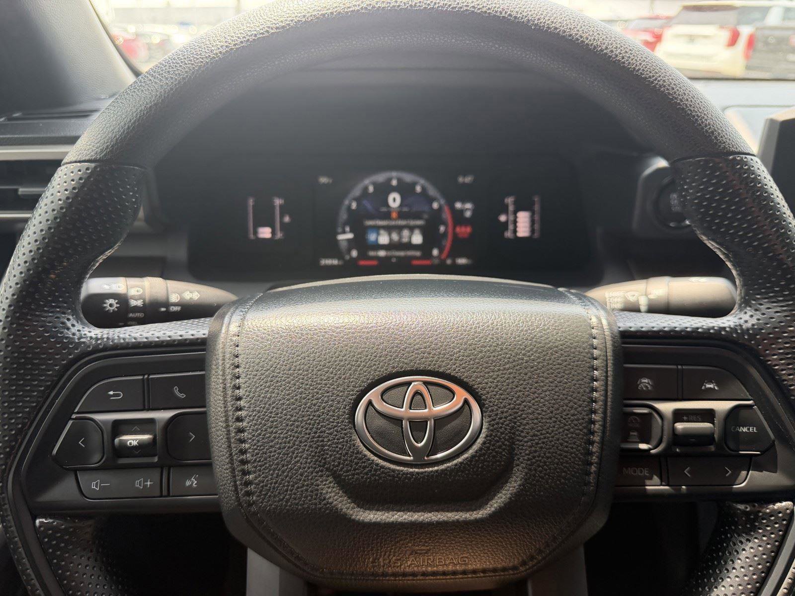 Used 2024 Toyota Tacoma SR5 AWD/4WD image 13
