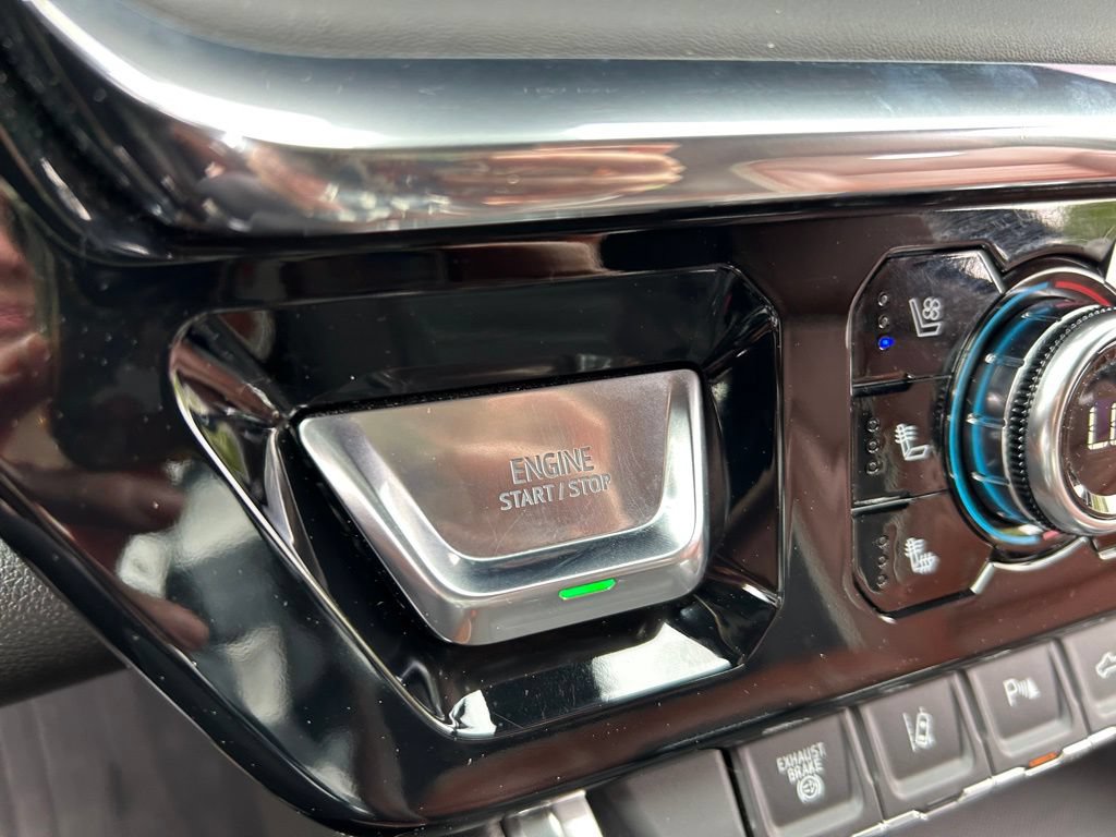 Used 2025 GMC Sierra 2500 Denali Ultimate AWD/4WD image 43