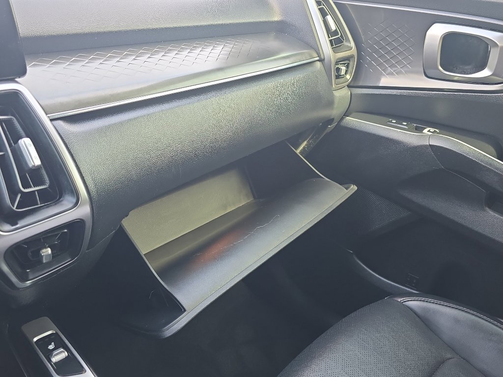 Used 2021 Kia Sorento S image 26