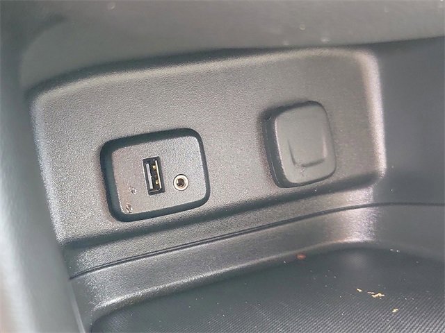 Used 2018 Chevrolet Equinox LT image 30