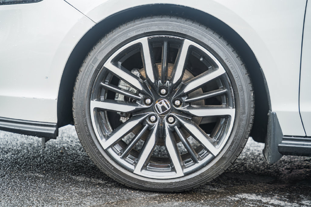 Used 2024 Honda Accord Touring image 16
