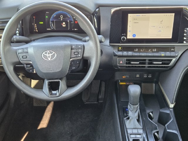 Used 2026 Toyota Camry LE FWD image 35