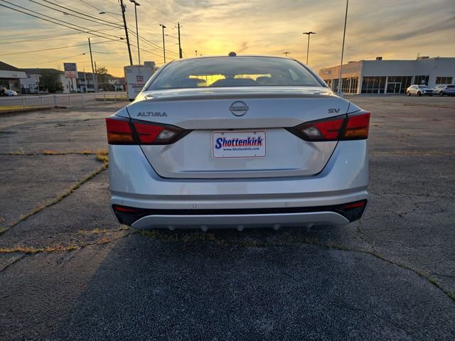 Used 2023 Nissan Altima 2.5 SV FWD image 7