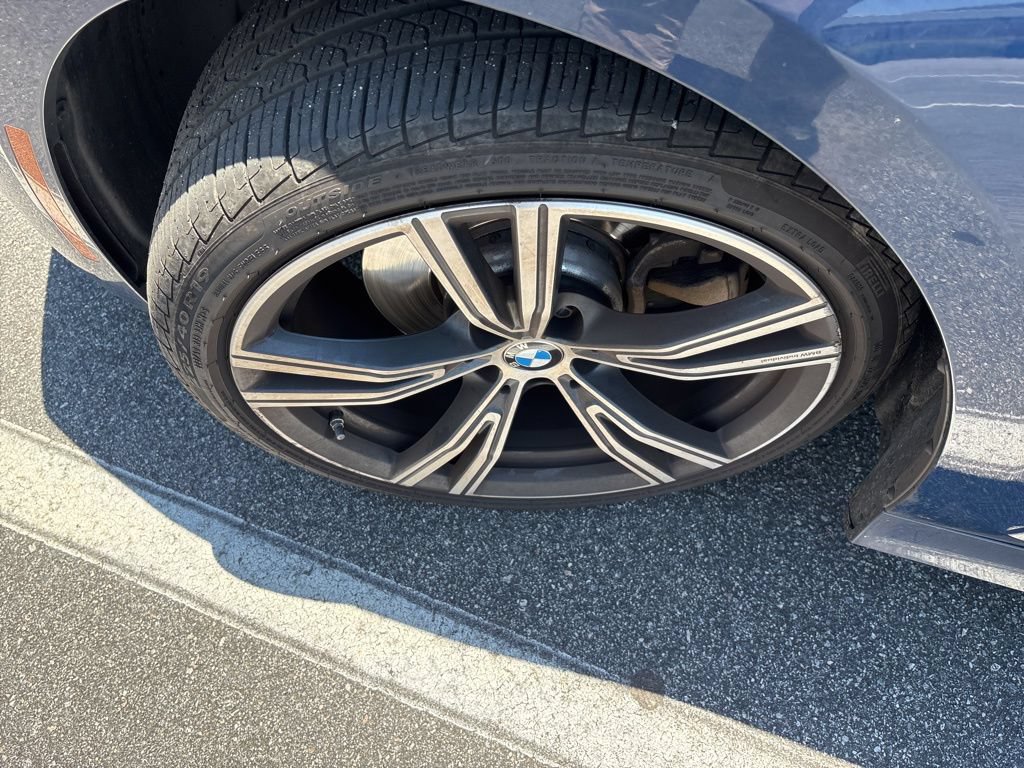 Used 2022 BMW 330i Sedan w/ Driving Assistance Package RWD image 8
