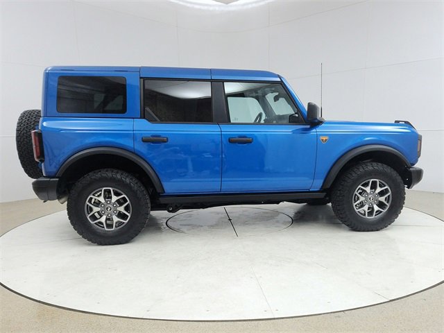 Used 2025 Ford Bronco Badlands image 8