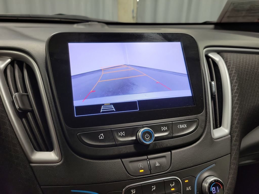 Used 2023 Chevrolet Malibu LT image 16