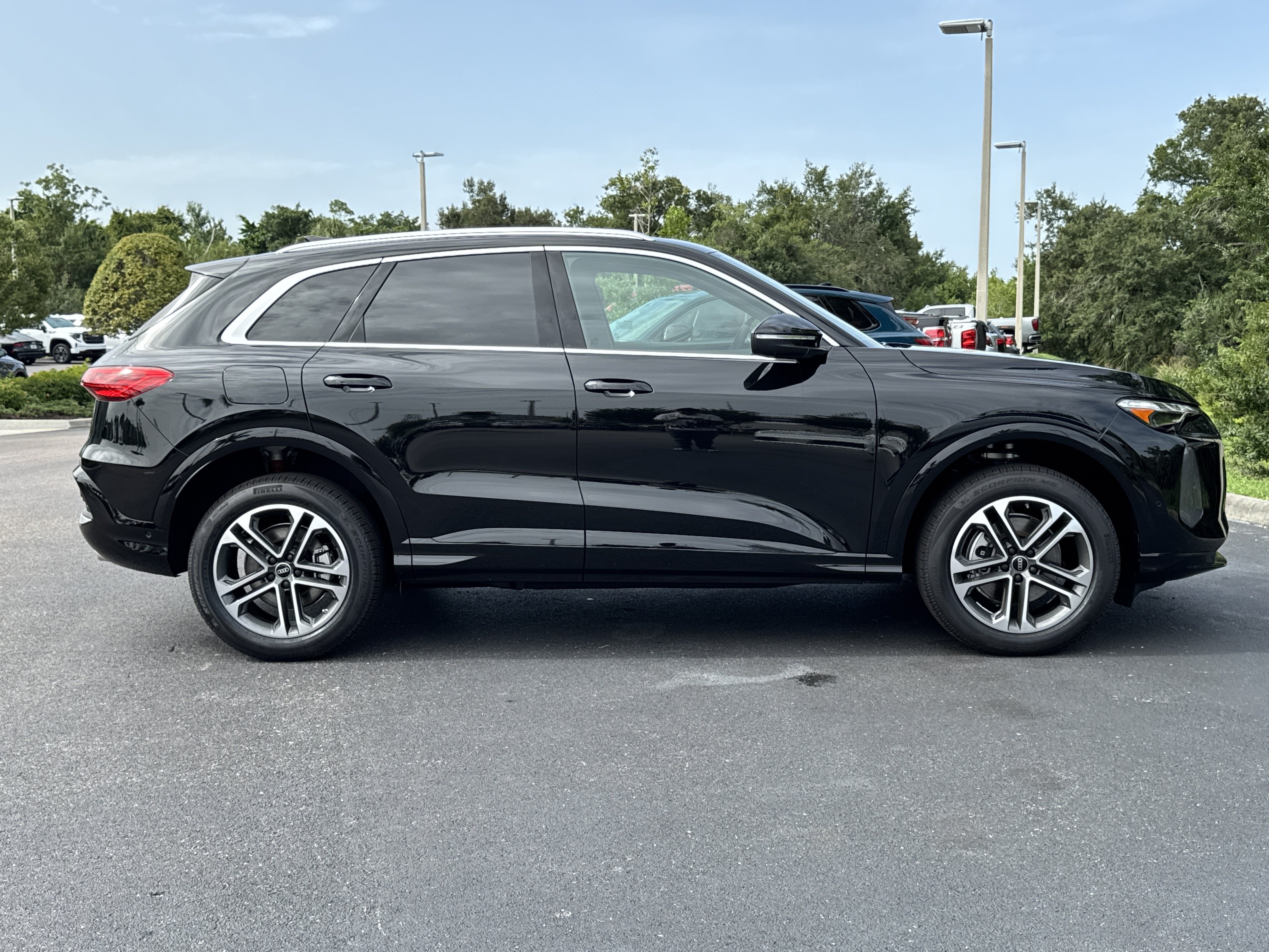 New 2026 Audi Q5 Premium Plus AWD/4WD image 3