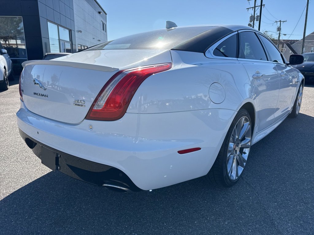 Used 2019 Jaguar XJ R-Sport image 5
