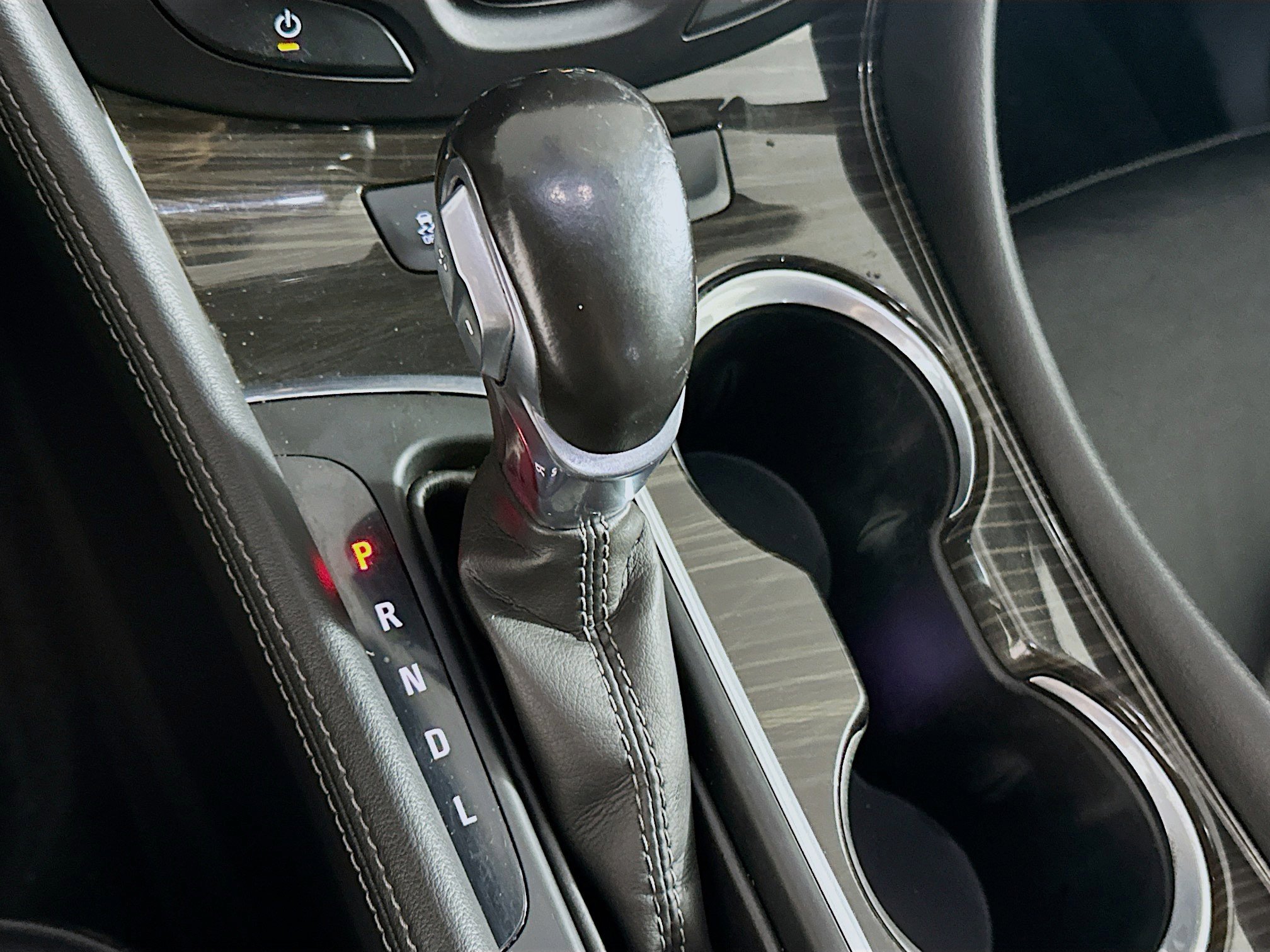 Used 2020 Buick Envision Essence image 24