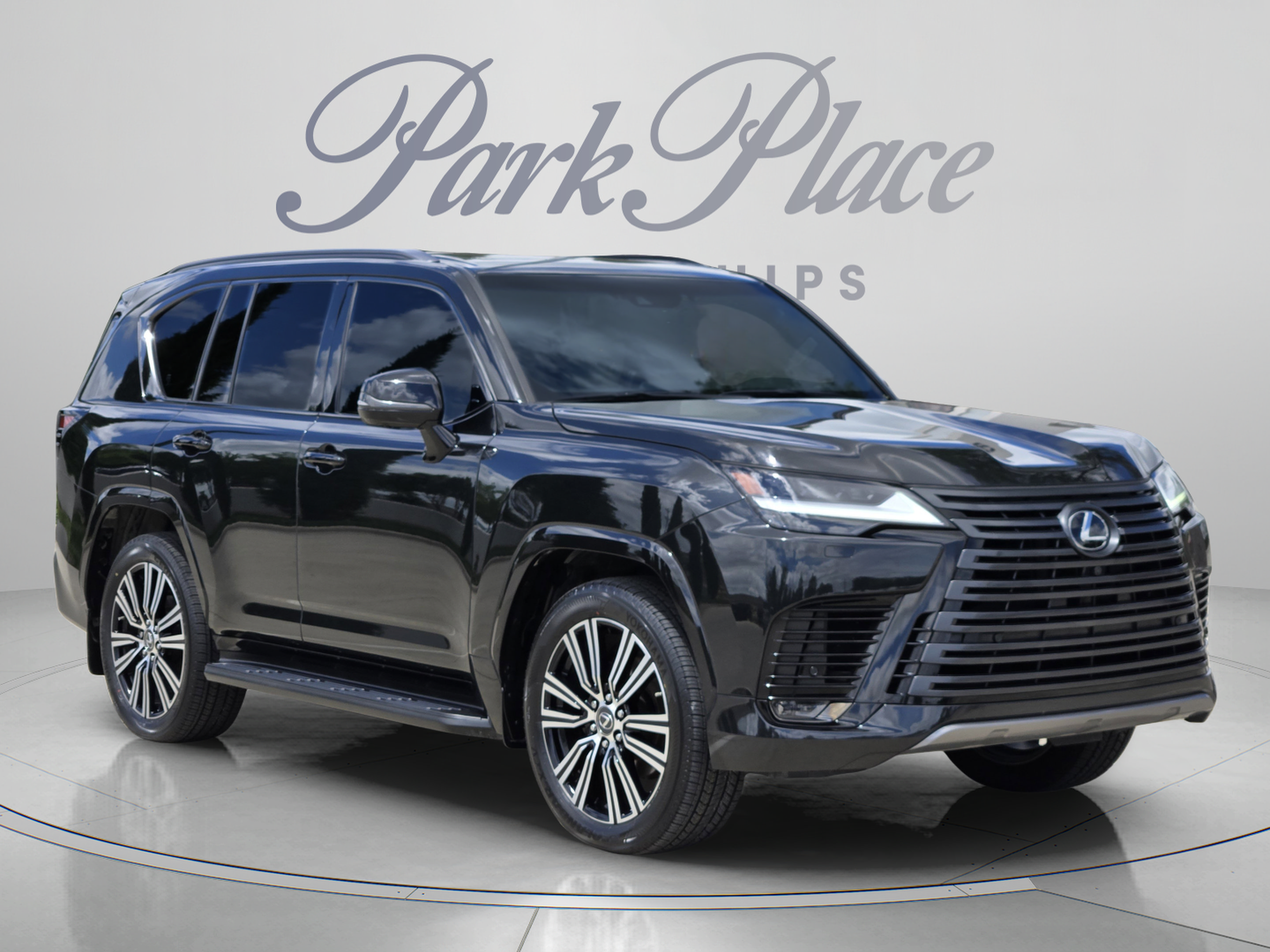 Used 2023 Lexus LX 600 4WD w/ Appearance Package image 7