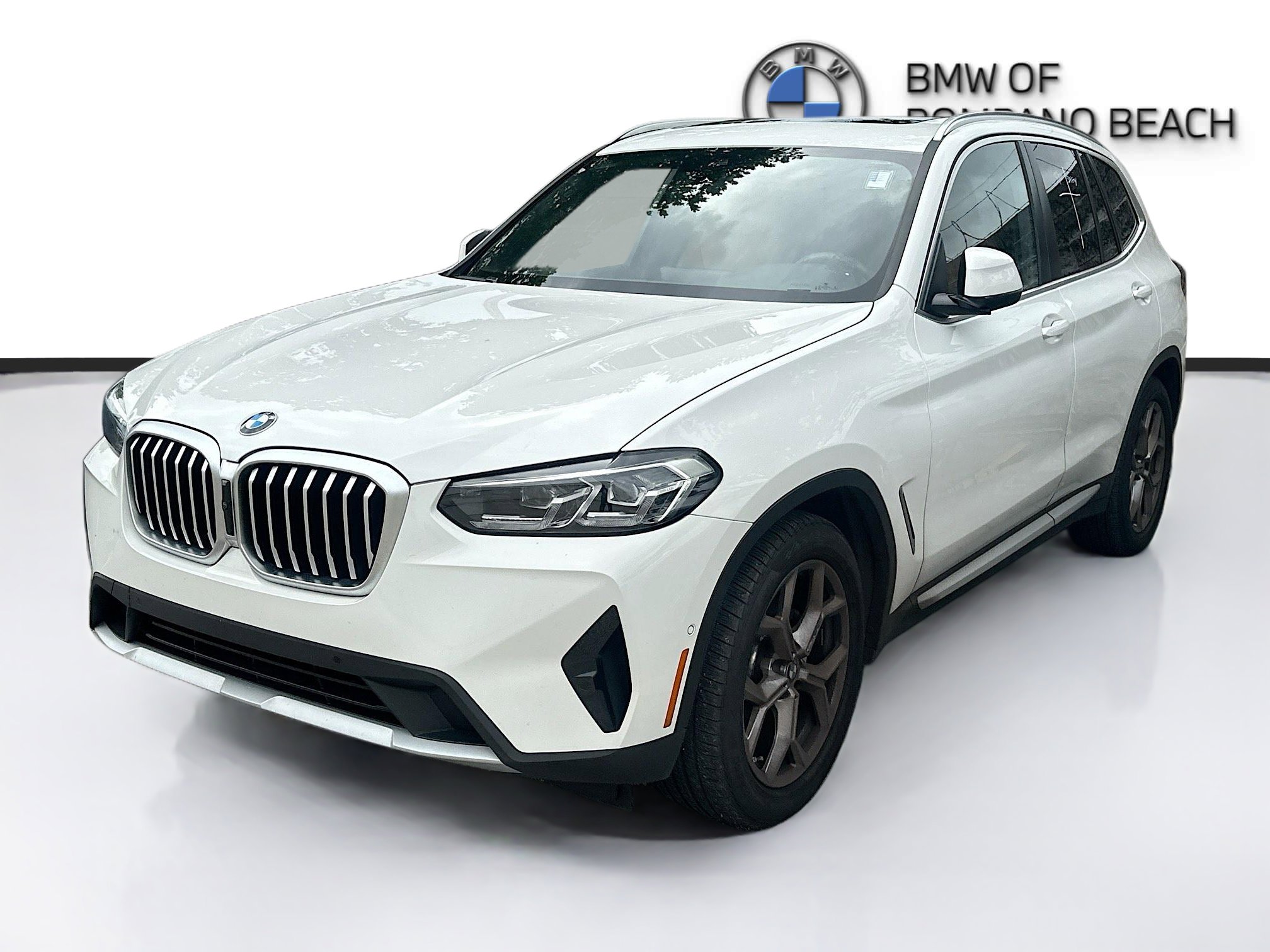 Used 2024 BMW X3 sDrive30i w/ Convenience Package w/ZPA image 3