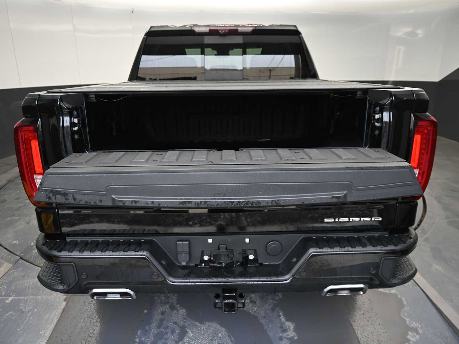 Used 2023 GMC Sierra 1500 Denali w/ Denali Reserve Package AWD/4WD image 18