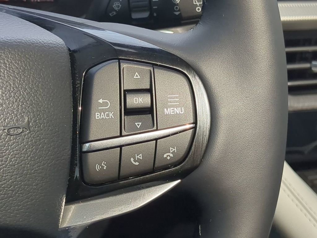 Used 2025 Ford Explorer Platinum w/ Ultimate Package image 26