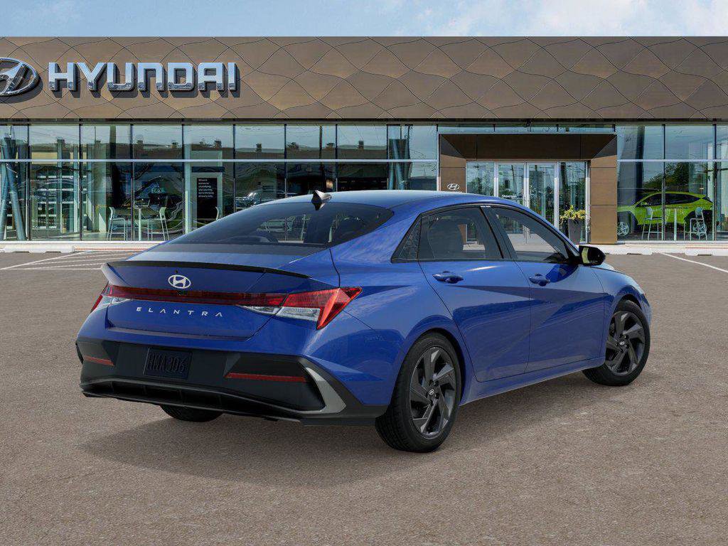 New 2026 Hyundai Elantra Sport FWD image 4