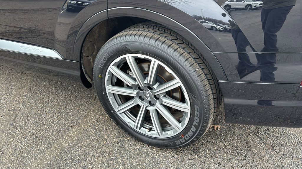 Used 2018 Audi Q7 3.0T Premium Plus w/ Premium Plus Package image 9