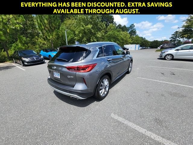 Used 2019 INFINITI QX50 Luxe w/ Navigation Package FWD image 12