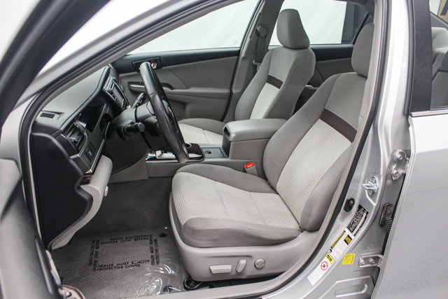 Used 2012 Toyota Camry XLE FWD image 12