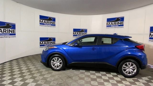 Used 2019 Toyota C-HR LE FWD image 7
