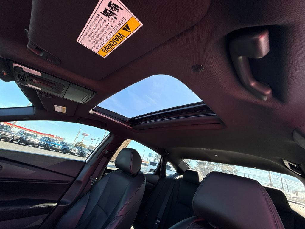Used 2025 Honda Accord Sport image 32