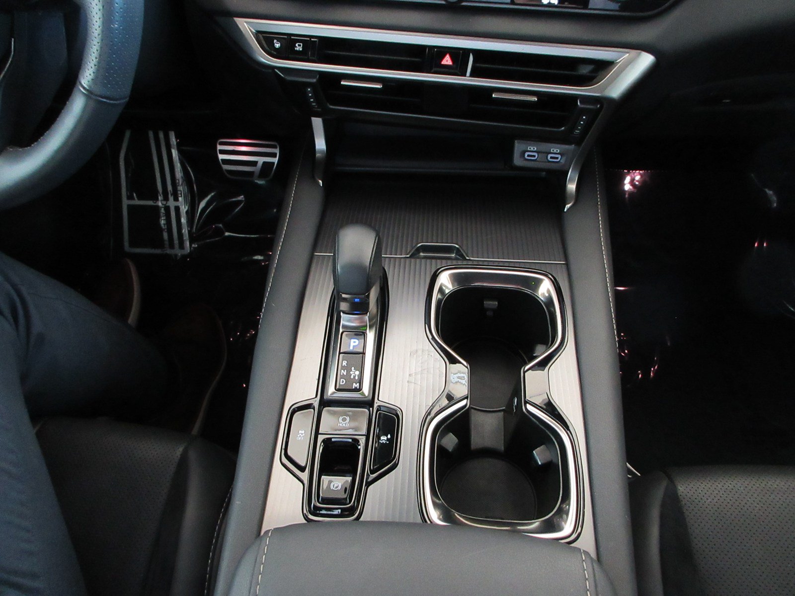 Used 2023 Lexus RX 500h F Sport w/ Accessory Package (Z1) AWD/4WD image 47