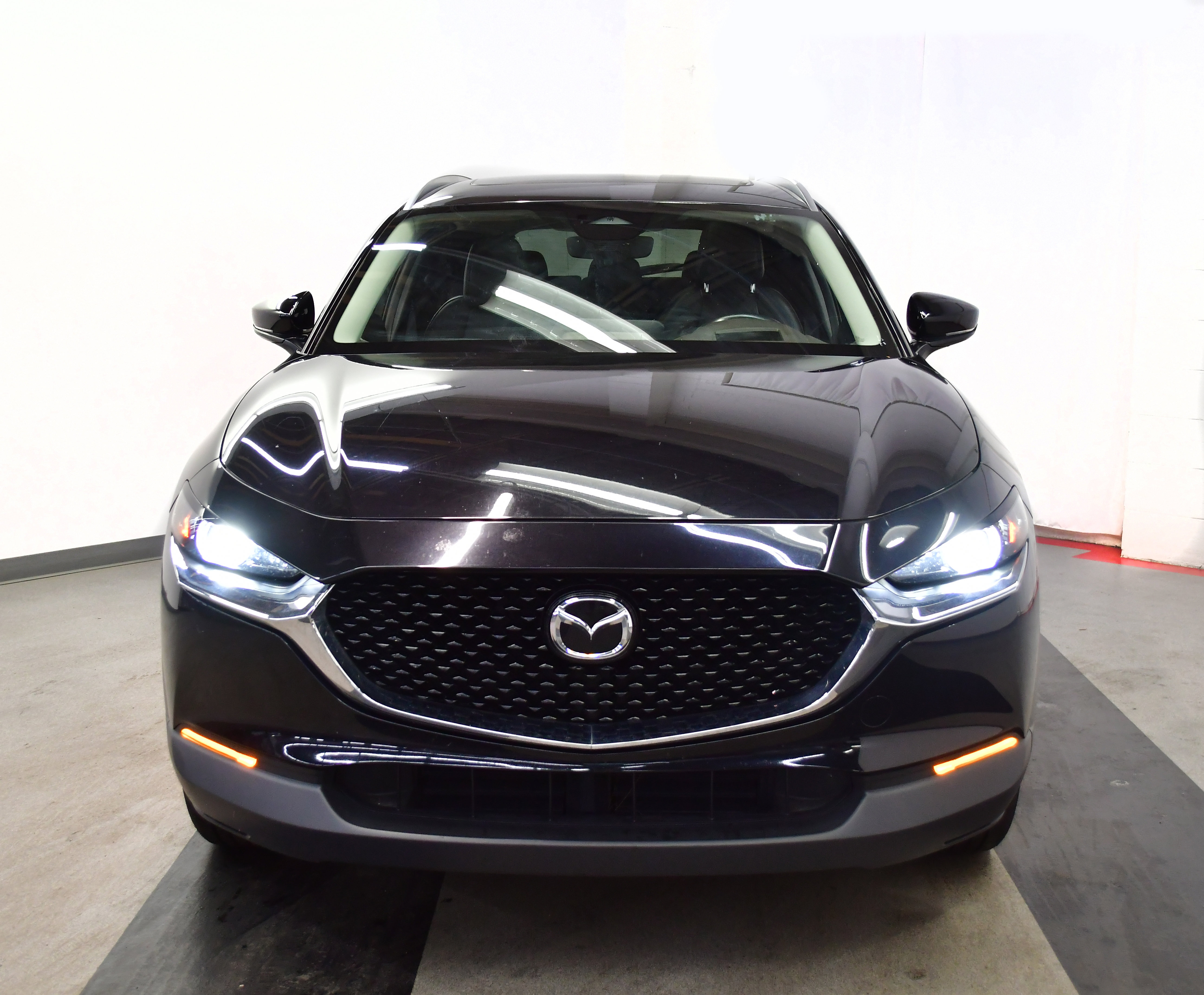 Used 2024 MAZDA CX-30 AWD 2.5 S w/ Premium Package image 3