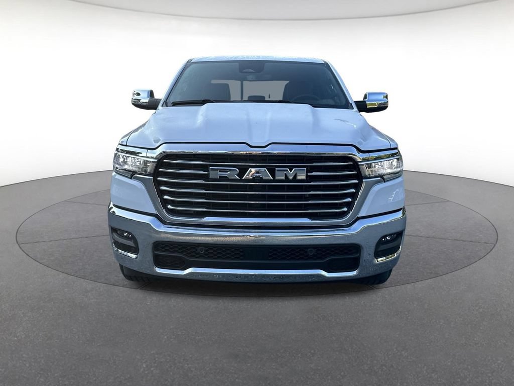 Used 2025 RAM 1500 Laramie AWD/4WD image 9