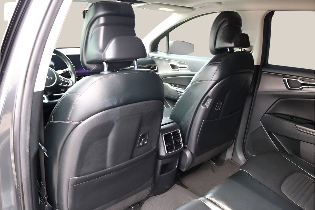 Used 2024 Kia Sportage SX FWD image 16