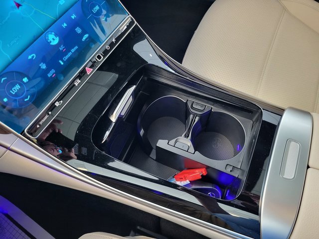 New 2025 Mercedes-Benz C 300 Sedan image 20