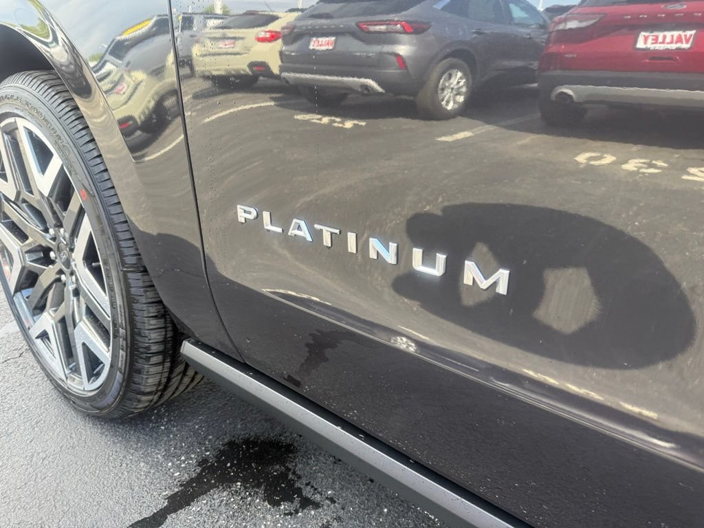 New 2026 Ford Expedition Max Platinum w/ Platinum Ultimate Package AWD/4WD image 12
