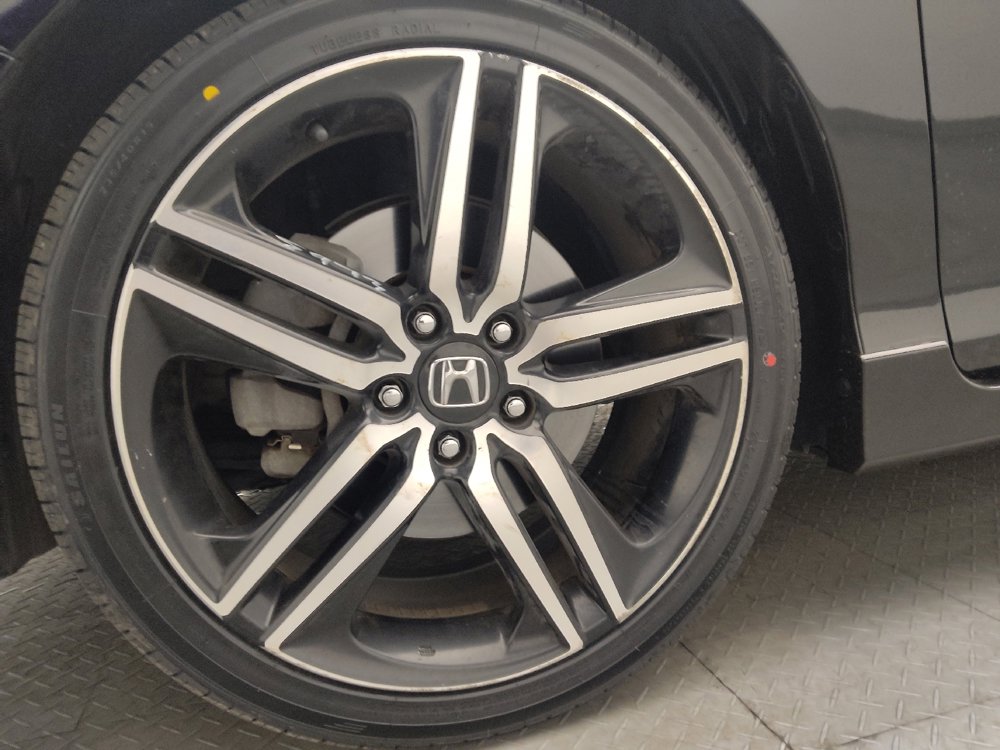 Used 2017 Honda Accord Sport image 31