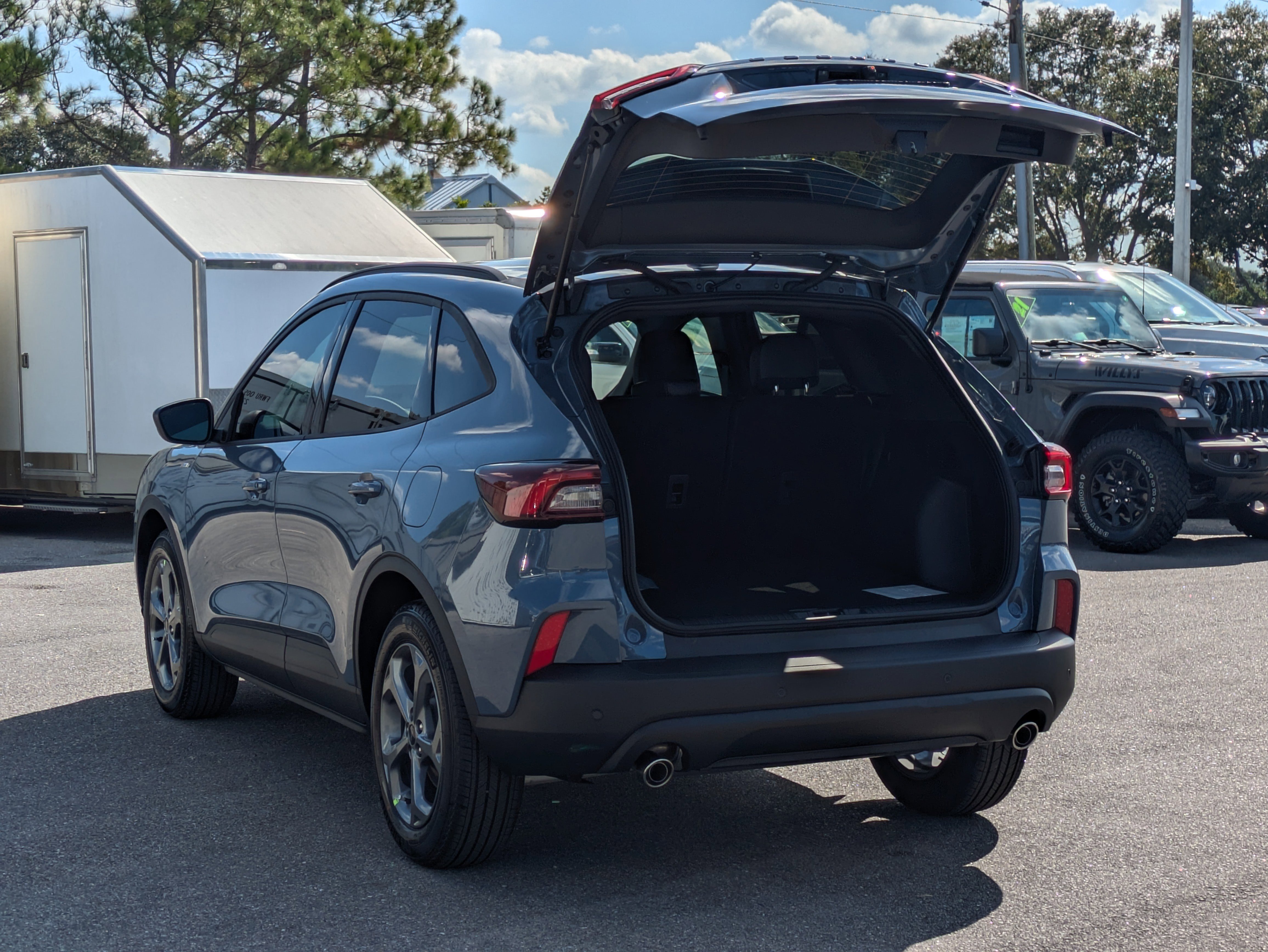 New 2026 Ford Escape ST-Line w/ Tech Pack #1 image 14
