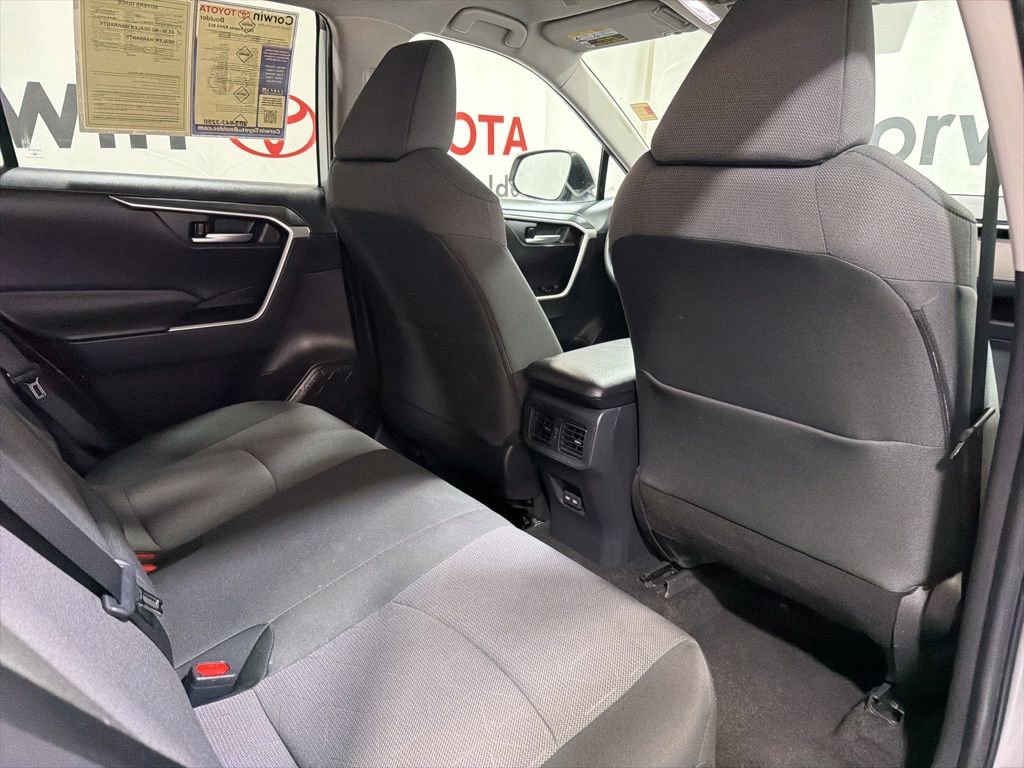Used 2025 Toyota RAV4 XLE AWD/4WD image 14