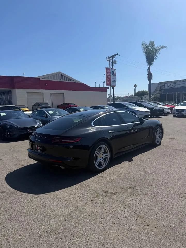 Used 2017 Porsche Panamera 4 AWD/4WD image 4
