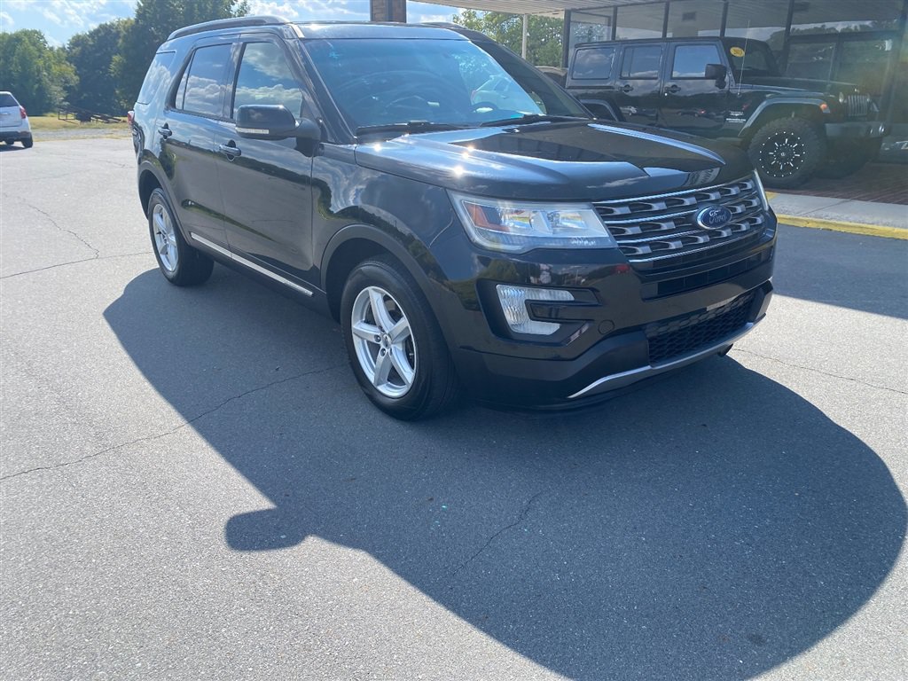 Used 2016 Ford Explorer XLT w/ Equipment Group 202A