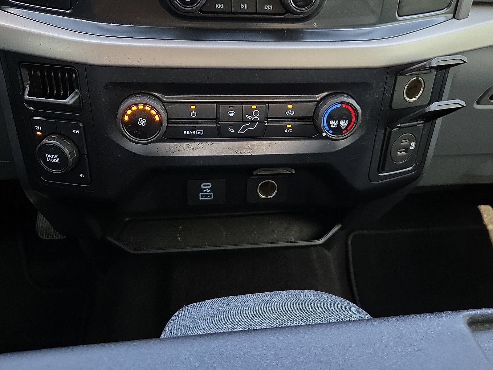 Used 2021 Ford F150 XLT AWD/4WD image 17