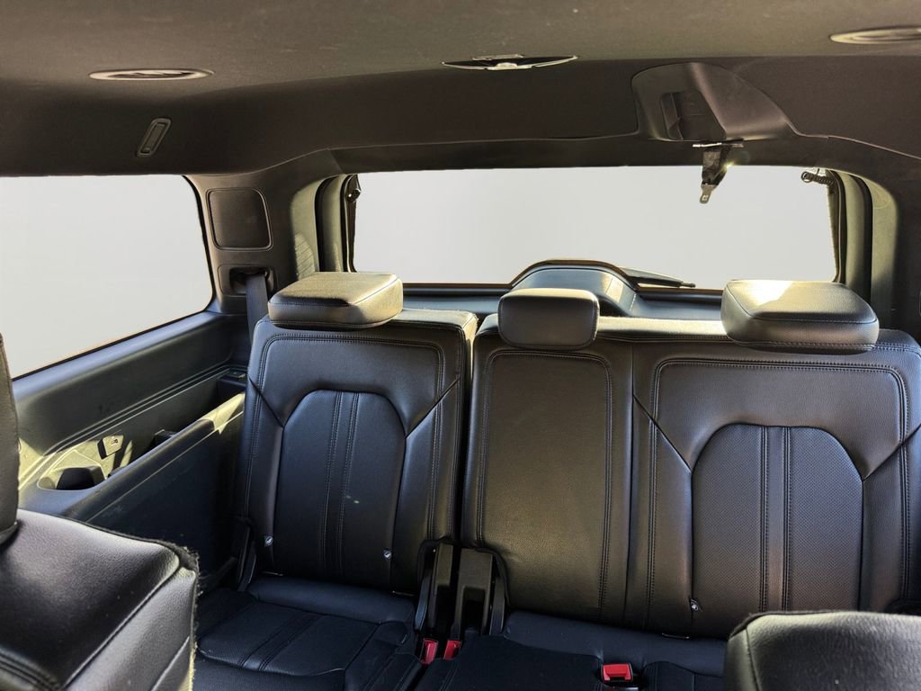 Used 2020 Ford Expedition Limited w/ Equipment Group 301A image 15
